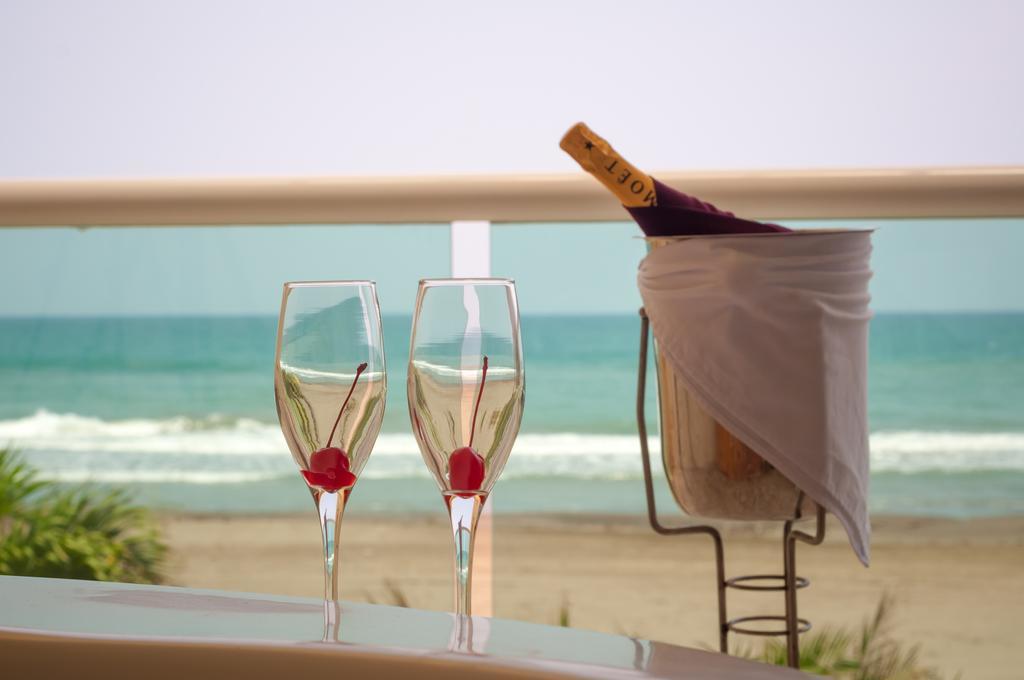 Artisan Playa Esmeralda Family Beach Hotel Playa Chachalacas Экстерьер фото