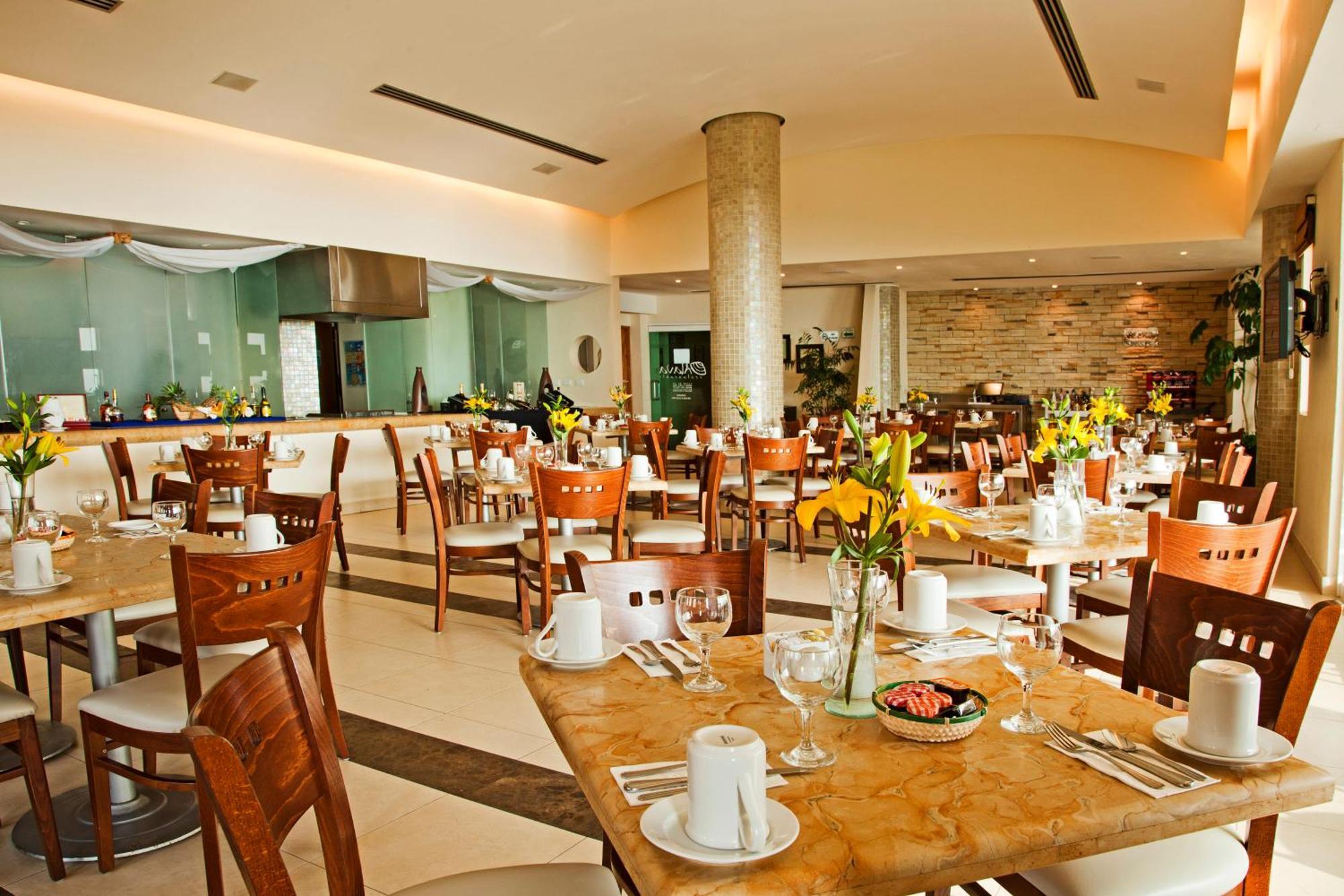 Artisan Playa Esmeralda Family Beach Hotel Playa Chachalacas Экстерьер фото